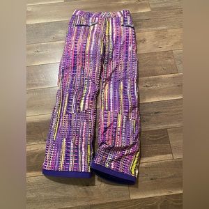 Spider ski pants with tags. Excellent condition. Junior size 16.